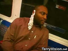 KiloPantyhose presents: Flashing on the london underground - part 1