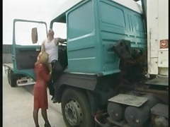 KiloPantyhose presents: Dans un camion