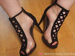 KiloPantyhose presents: Foot fetish - french woman shoes on vends-ta-culotte
