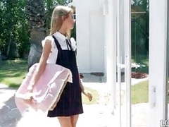 KiloPantyhose presents: Young girls selling cookies
