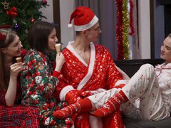 KiloPantyhose presents: Lucky dude gets the best christmas gift - lina sun and alice xo