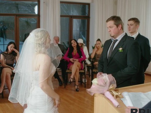 KiloPantyhose presents: Dirty bride kristy waterfall rides a lover while people watch
