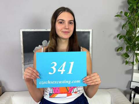 KiloPantyhose presents: Czech amateur lucka wants to be a professional model