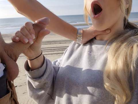 KiloPantyhose presents: Outdoor after a blowjob for a stranger on the beach, i was fucked in public