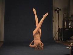 KiloPantyhose presents: Flexible naked teenager in the photo studio