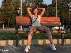 KiloPantyhose presents: Jeny smith bottomless rides